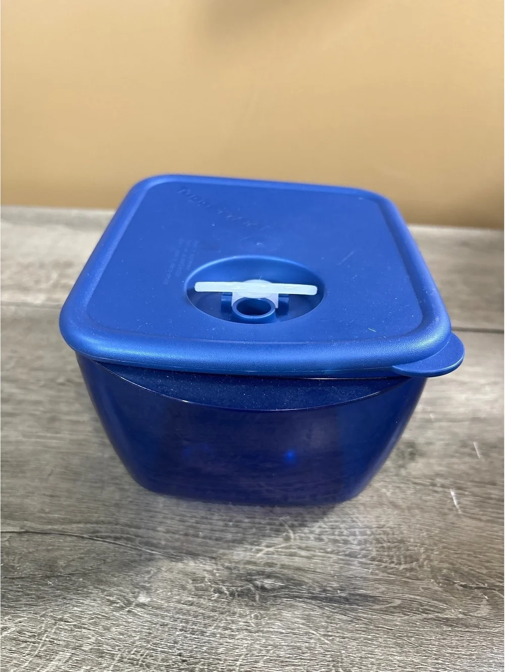 Tupperware Blue Square Food Storage Container with Vent Lid